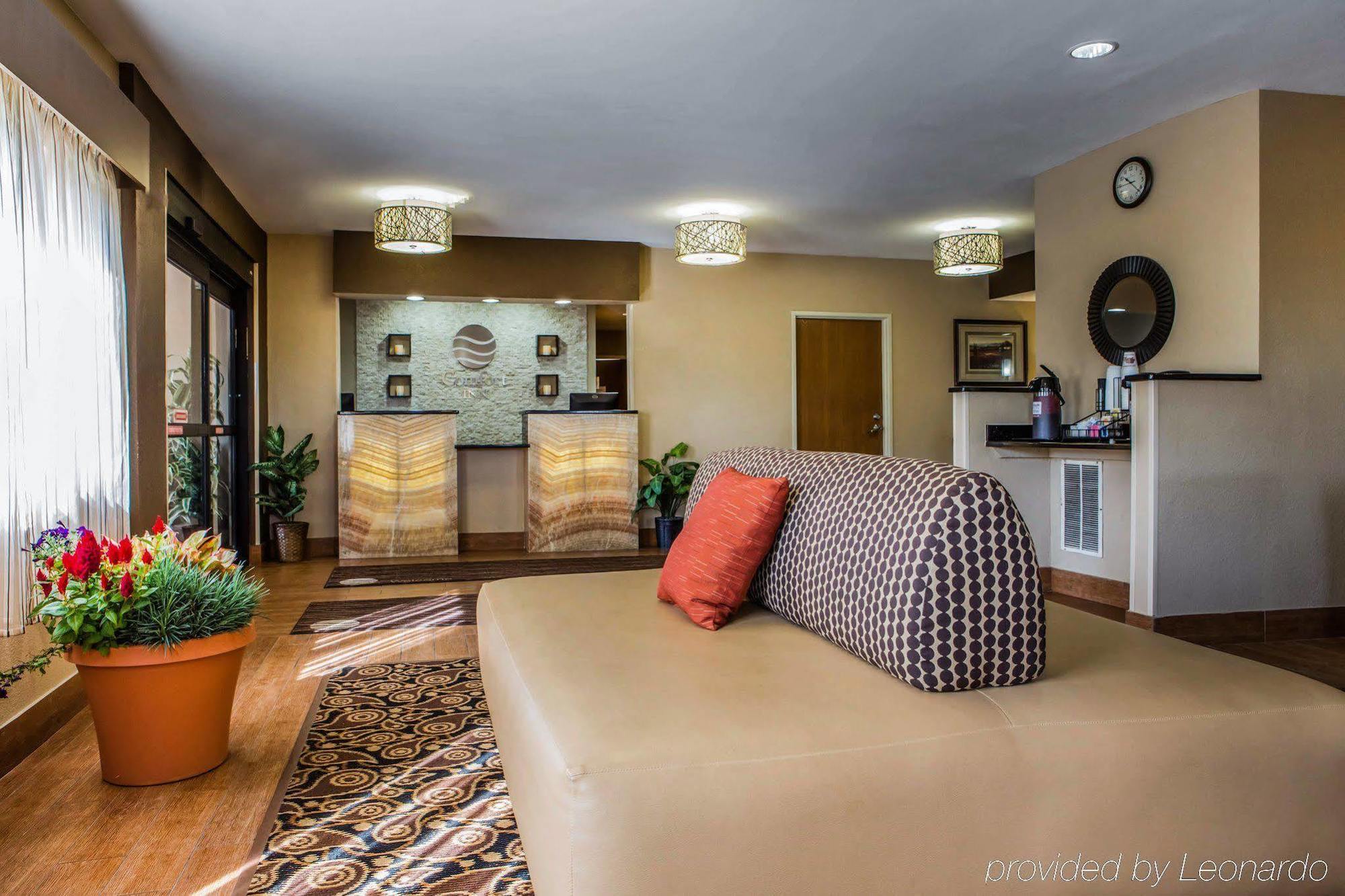 Comfort West I-80 Inn 2*